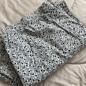 Gap Body Black and White Ditsy Floral Cotton Pajama Pants